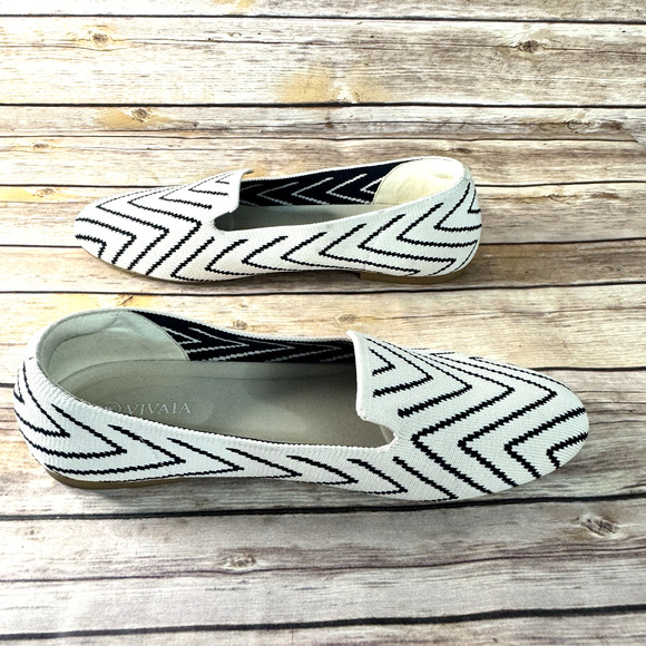 Vivaia Womens Ivory & Navy Blue Chevron Pattern Audrey Flat Loafer Shoes 9-9.5 - Picture 5 of 10